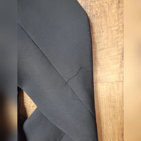 FREE W BUNDLE Cleo four button blazer - Picture 10 of 10